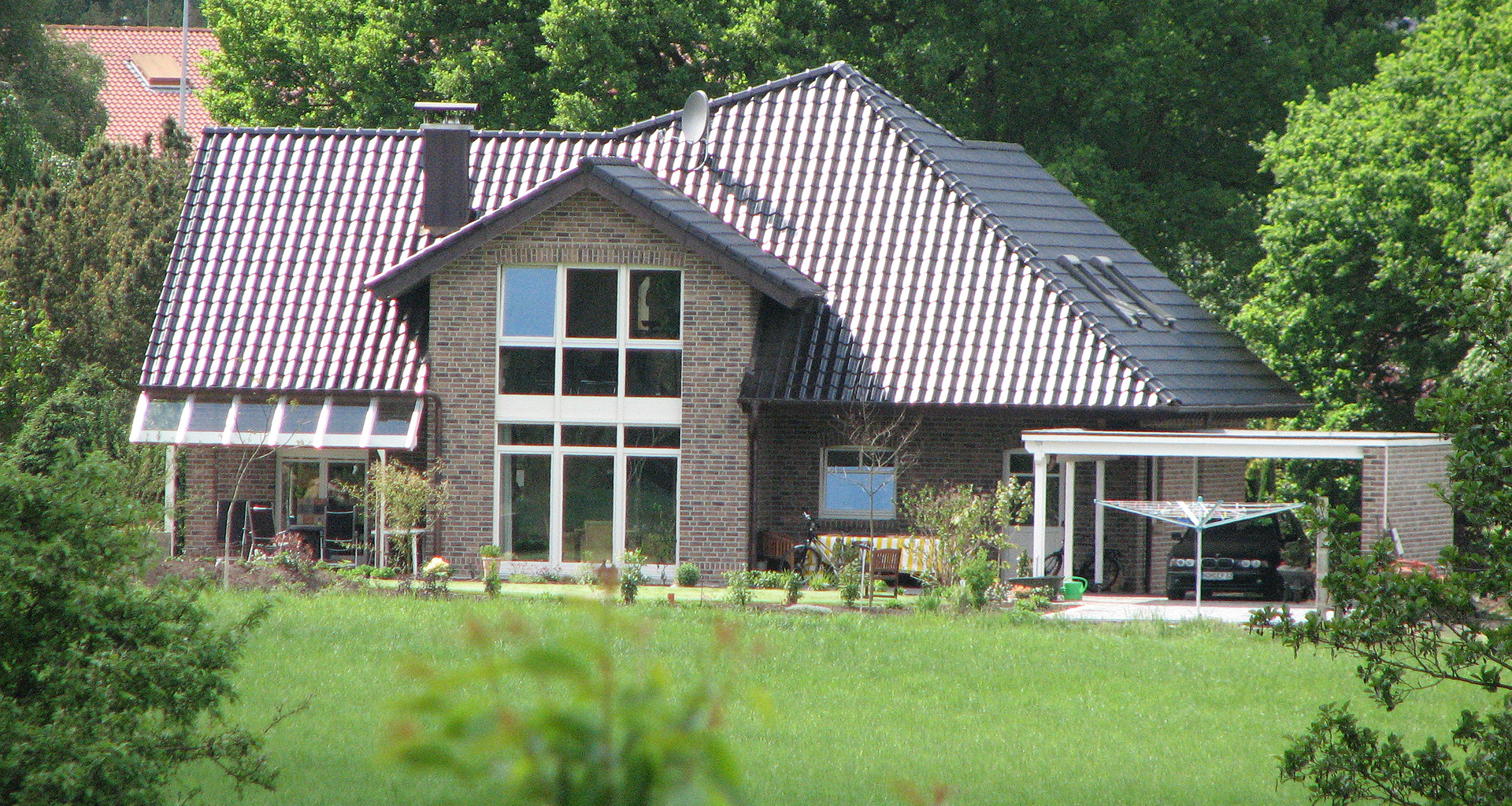 Landhaus Uelsen Rückseite mit Garten